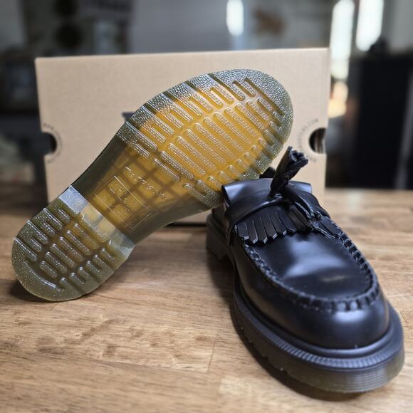 Dr. Martens Adrian Tassel Loafers Women’s US 6 Black Polished Leather NWT - Picture 4 of 11